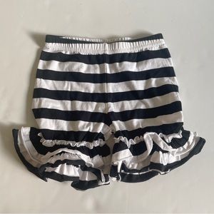 Adorable Essential Shorties